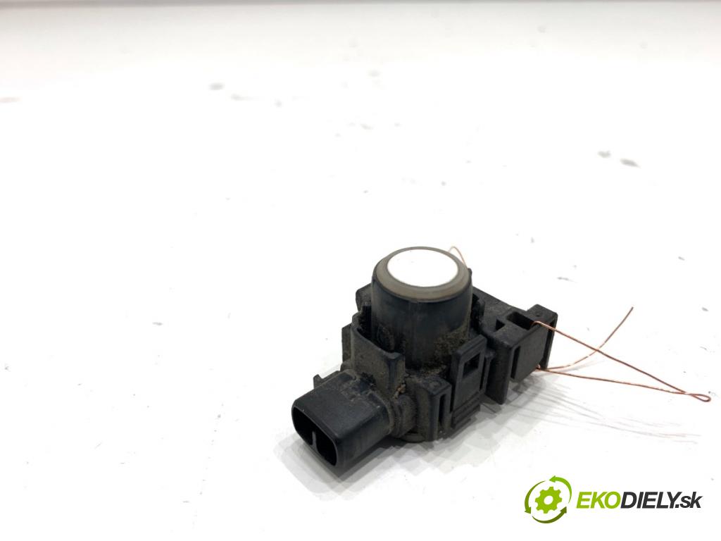 MAZDA 3 BM liftback 2014 88 kW 2.0 1998 Snímač PDC KD47-67UC1