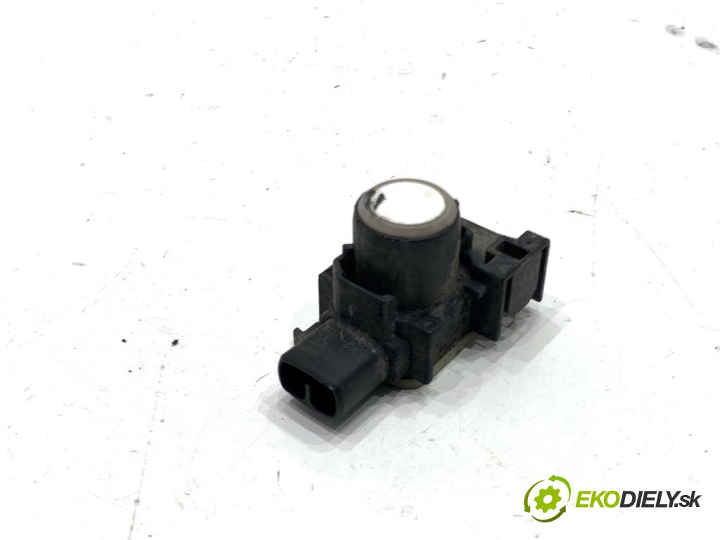 MAZDA 3 BM liftback 2014 88 kW 2.0 1998 Snímač PDC 