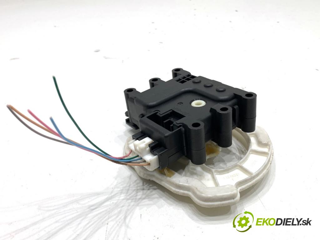 MAZDA 3 BM liftback 2014 88 kW 2.0 1998 Motor kúrenia 