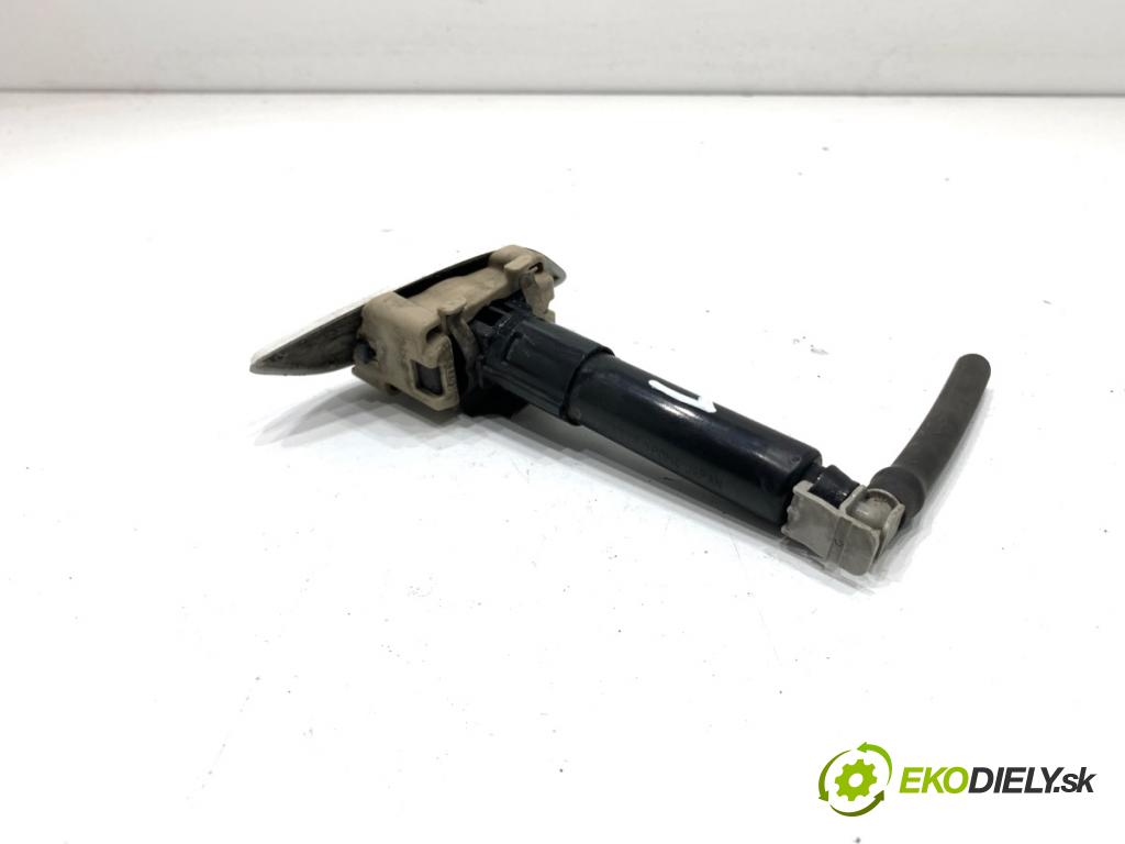 MAZDA 3 BM liftback 2014 88 kW 2.0 1998 ostřikovače světla levý přední část BHT4-518H4