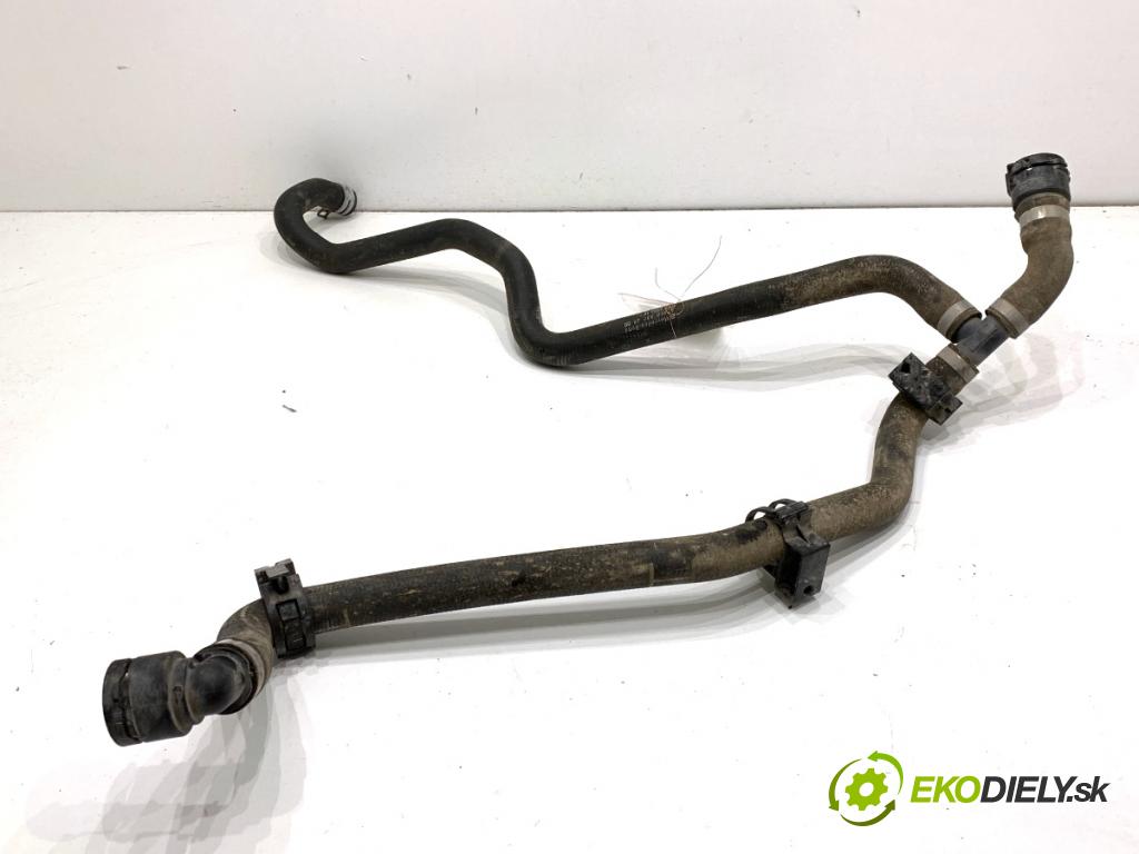 MERCEDES-BENZ eSPRINTER Skrzynia Skrzynia 2022 85 kW Electric (910.633)  Rúra vody A9108304900