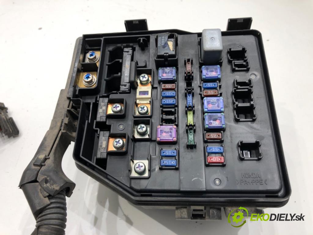 HONDA CIVIC VIII liftback 2009 73 kW 1.4 (FK1, FN4) 1339 Skrinka poistková 20SMG-G03 (Poistková skrinka)