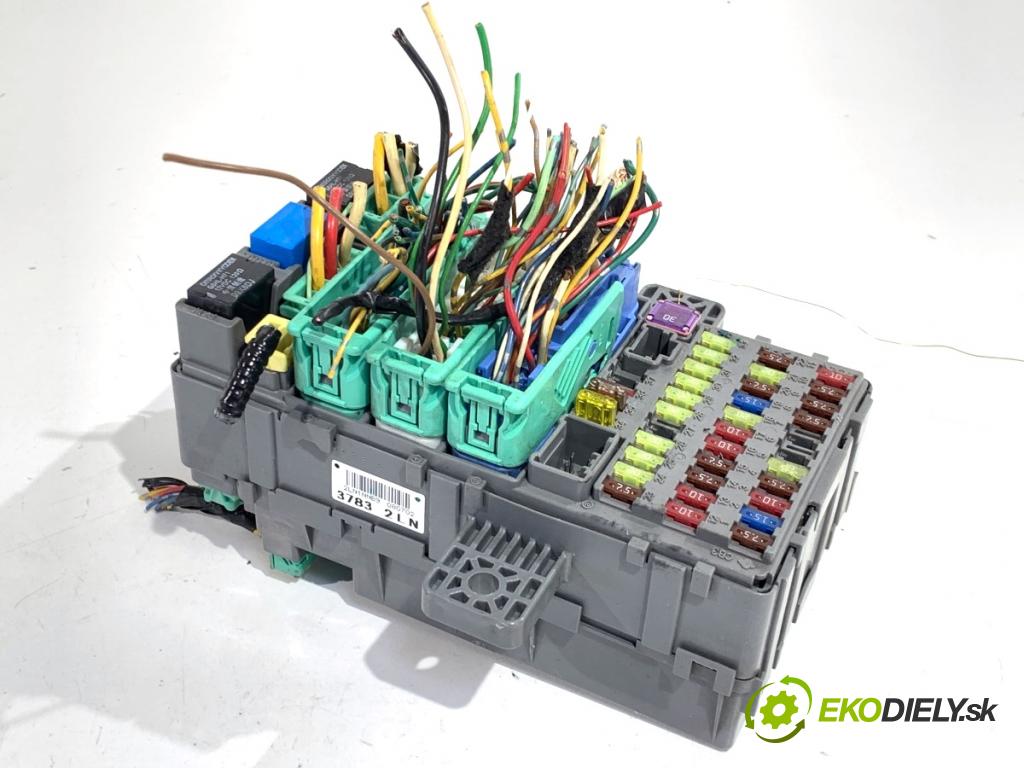 HONDA CIVIC VIII liftback 2009 73 kW 1.4 (FK1, FN4) 1339 Modul BSI 37832LN (Poistková skrinka)