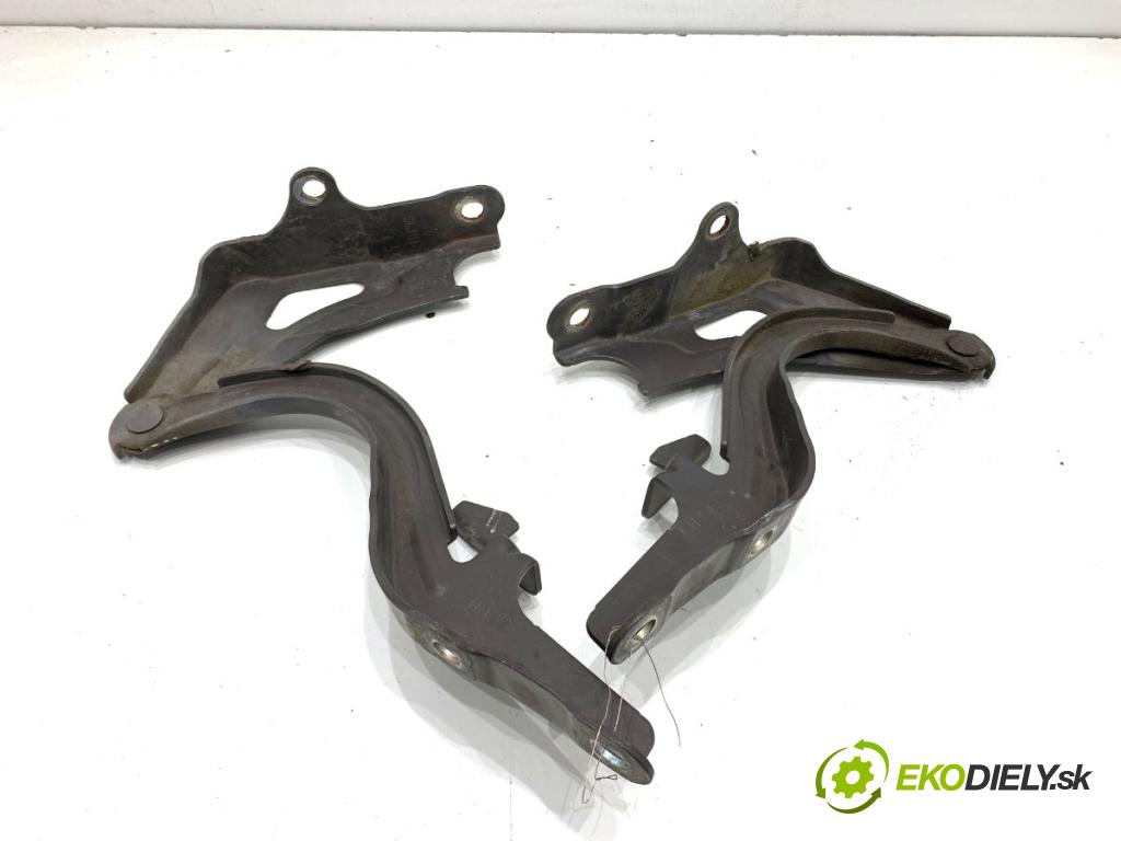 KIA SPORTAGE III SUV 2011 85 kW 1.7 CRDi 1685 závesky kapoty