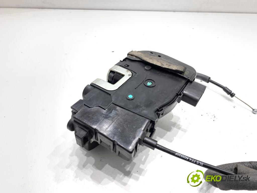 KIA SPORTAGE III SUV 2011 85 kW 1.7 CRDi 1685 zámok Dvere ľavy predný 81310-3U000