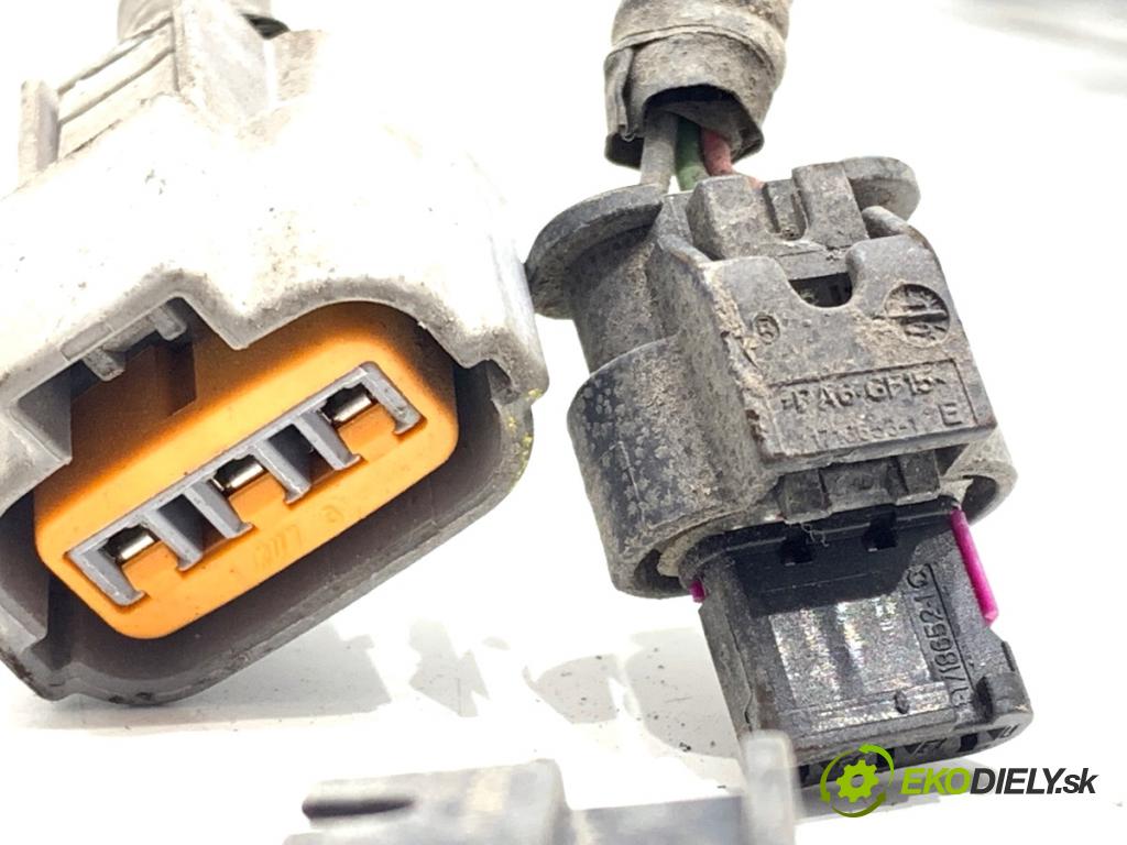 KIA SPORTAGE III SUV 2011 85 kW 1.7 CRDi 1685 Káblovačka PDC zad 91880-3U060