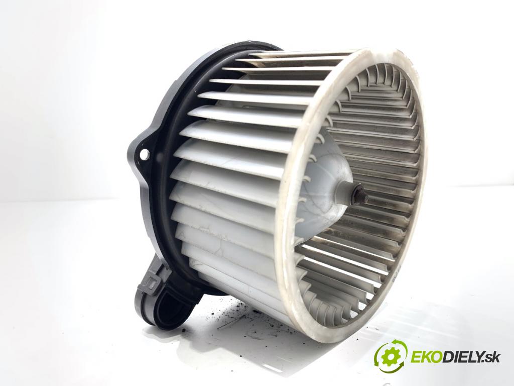 KIA SPORTAGE III SUV 2011 85 kW 1.7 CRDi 1685 ventilátor kúrenia F00S3B2441