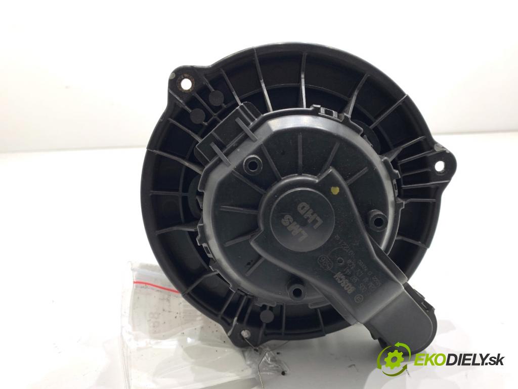 KIA SPORTAGE III SUV 2011 85 kW 1.7 CRDi 1685 ventilátor kúrenia F00S3B2441