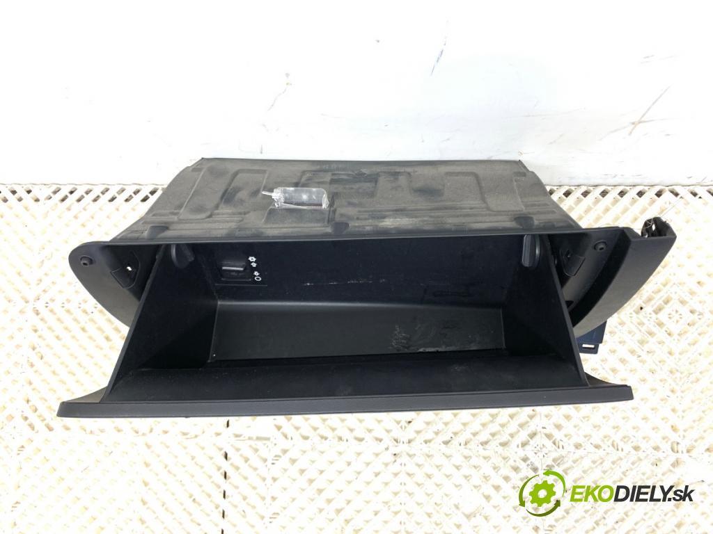 KIA SPORTAGE III SUV 2011 85 kW 1.7 CRDi 1685 přihrádka kastlík spolujezdce 10SL1-54200 (Přihrádka (kastlík))