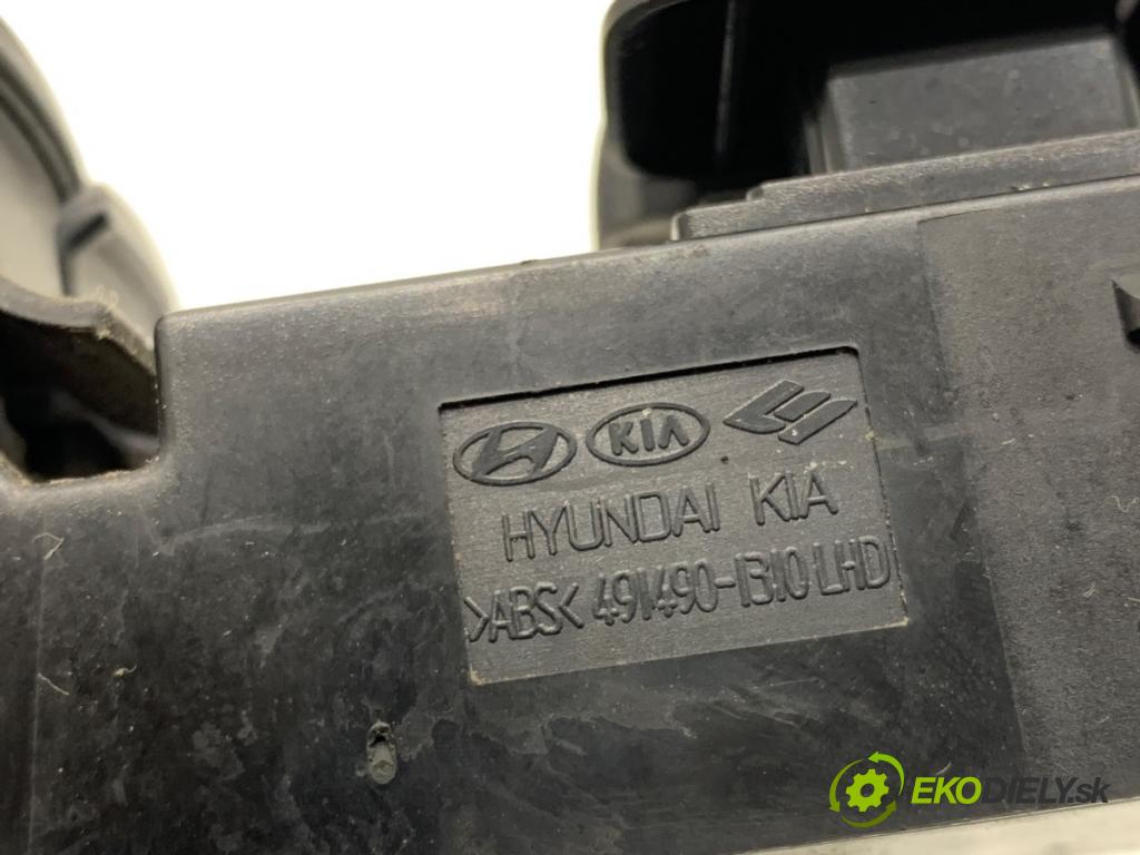 KIA SPORTAGE III SUV 2011 85 kW 1.7 CRDi 1685 Prepínač okien 491490-1310 (Prepínacie páčky pod volantom)
