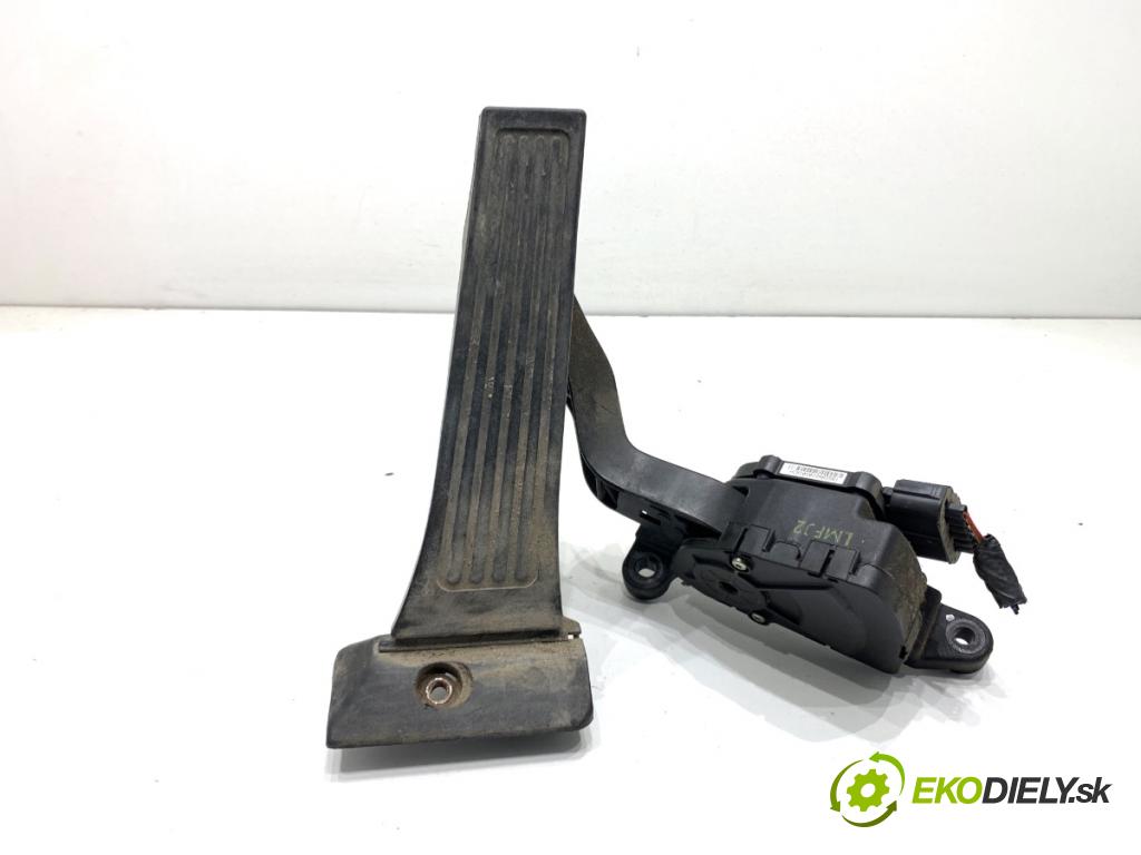 KIA SPORTAGE III SUV 2011 85 kW 1.7 CRDi 1685 potenciometr plynového pedálu 327002S000 (Potenciometr plynového pedálu)