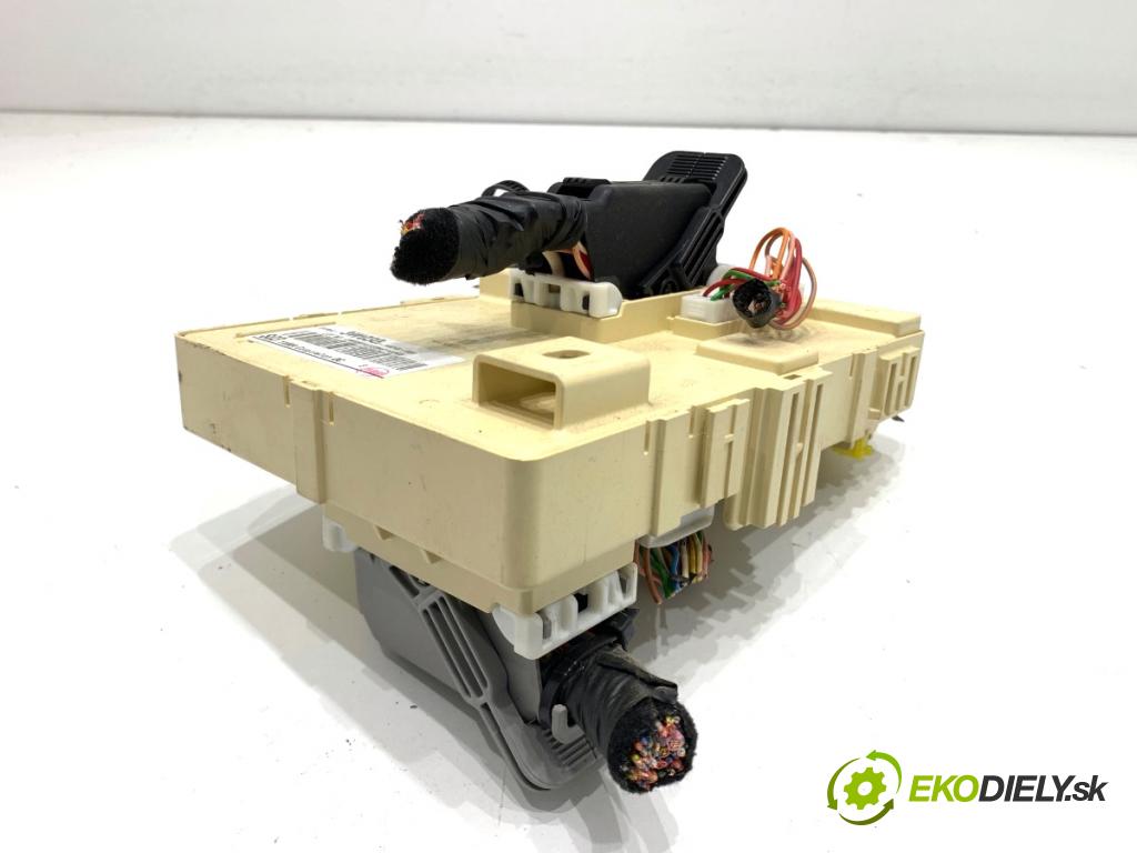 KIA SPORTAGE III SUV 2011 85 kW 1.7 CRDi 1685 Modul komfortu 91950-3W0300 (Modul komfortu)