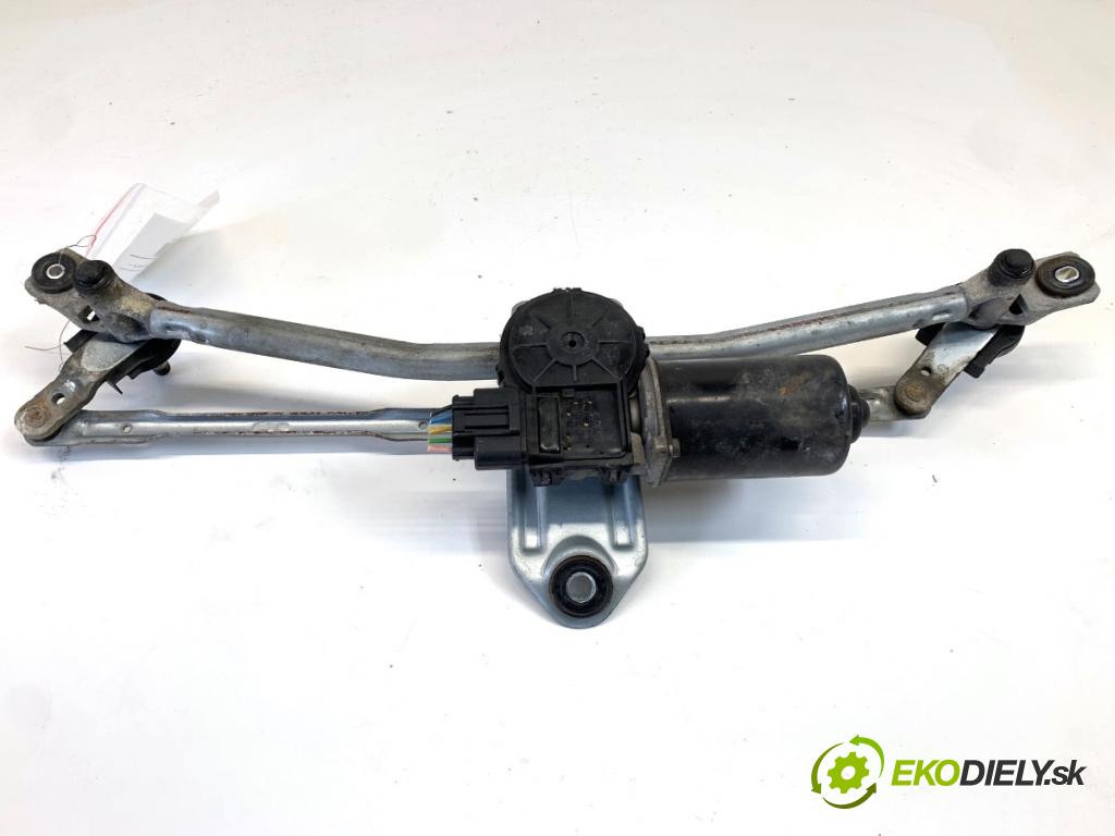 KIA SPORTAGE III SUV 2011 85 kW 1.7 CRDi 1685 mechanismus stěračů přední část  (Motorek stěračů přední)