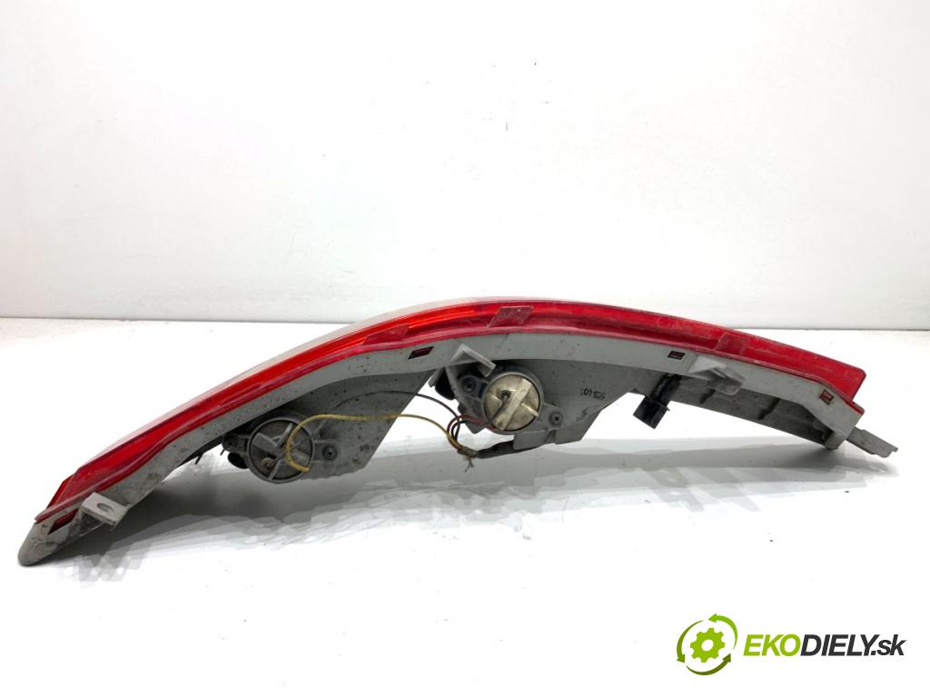 KIA SPORTAGE III SUV 2011 85 kW 1.7 CRDi 1685 Svetlo nárazníka ľavy zad