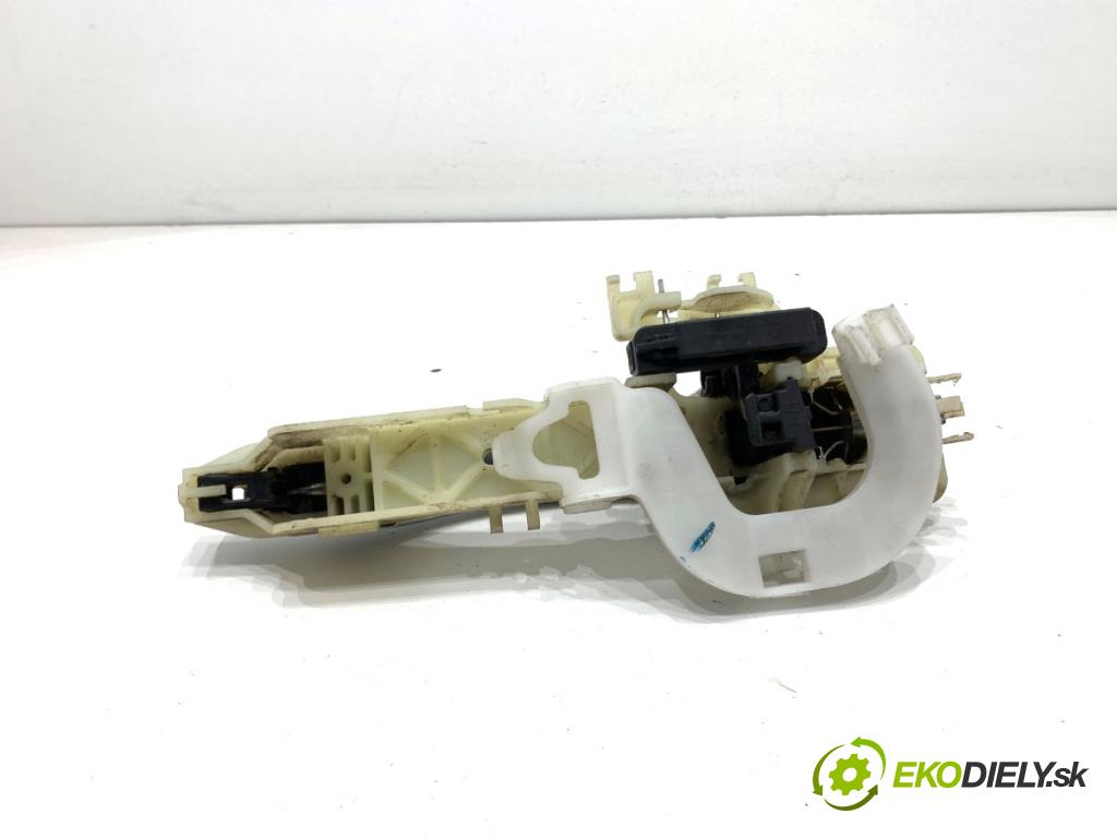 KIA SPORTAGE III SUV 2011 85 kW 1.7 CRDi 1685 Kľučka vonkajšia ľavy zad