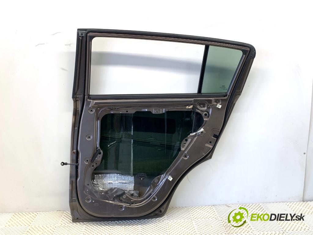 KIA SPORTAGE III SUV 2011 85 kW 1.7 CRDi 1685 dveře pravý zadní část D5