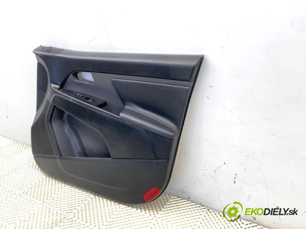 KIA SPORTAGE III SUV 2011 85 kW 1.7 CRDi 1685 čalúnenie Dvere pravy predný