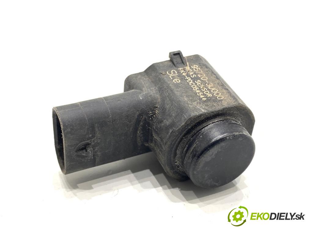 KIA SPORTAGE III SUV 2011 85 kW 1.7 CRDi 1685 Snímač PDC 95720-3U000