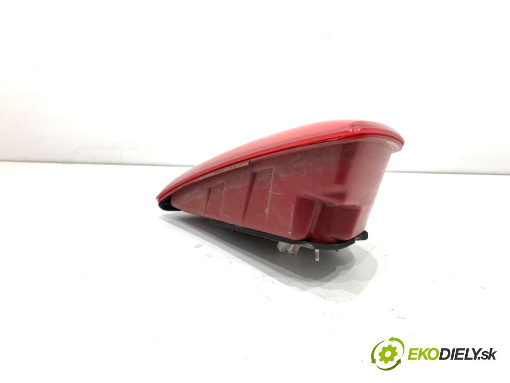 KIA SPORTAGE III SUV 2011 85 kW 1.7 CRDi 1685 Svetlo zad pravá vnútorná  (Kľučka dverí ostatné)