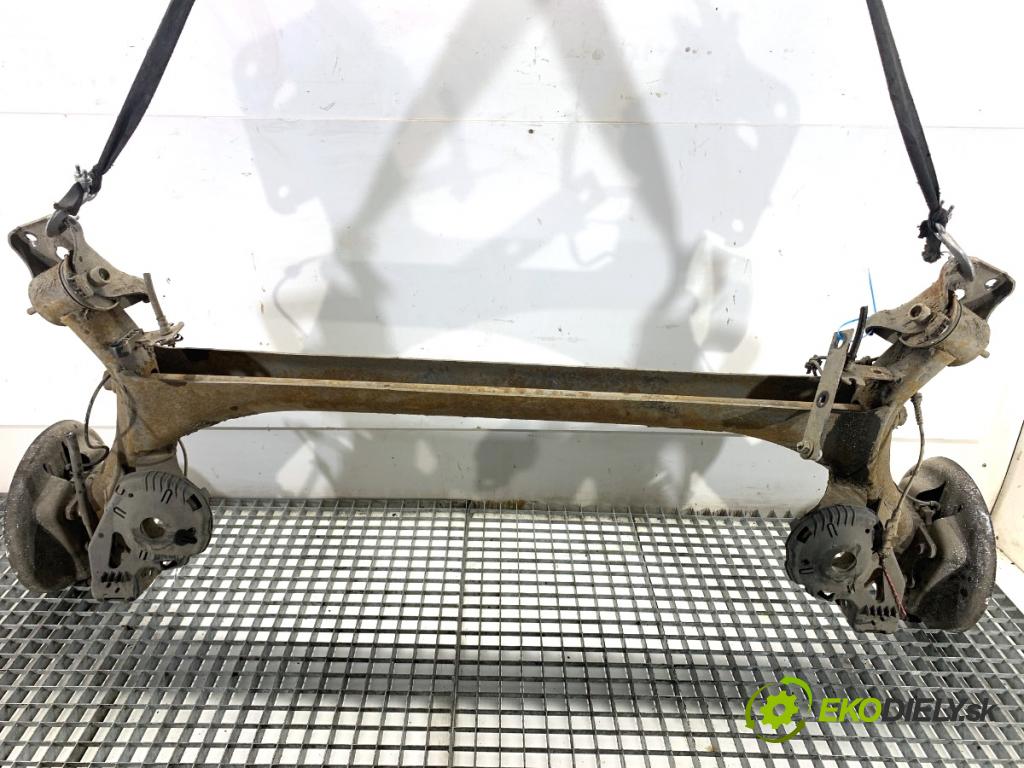 CITROEN C4 II liftback 2017 81 kW 1.2 THP 110 1199 Výstuha zad 
