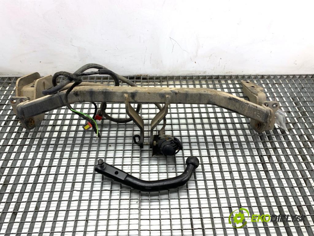 CITROEN C4 II liftback 2017 81 kW 1.2 THP 110 1199 Hák ťažné zariadenie 1613424480 (Ťažné zariadenie)