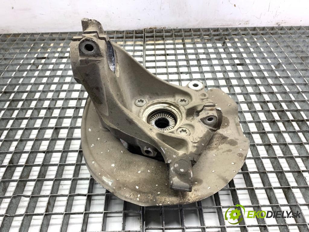 BMW F48 SUV 2017 110 kW sDrive 18 d 1995 náboj ľavy predný 6876645