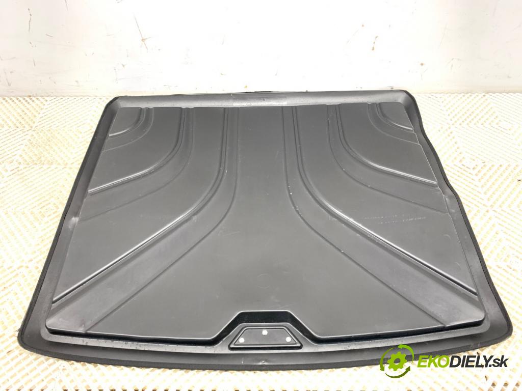 BMW F48 SUV 2017 110 kW sDrive 18 d 1995 KRYTINA: kufra gumená 228240-10