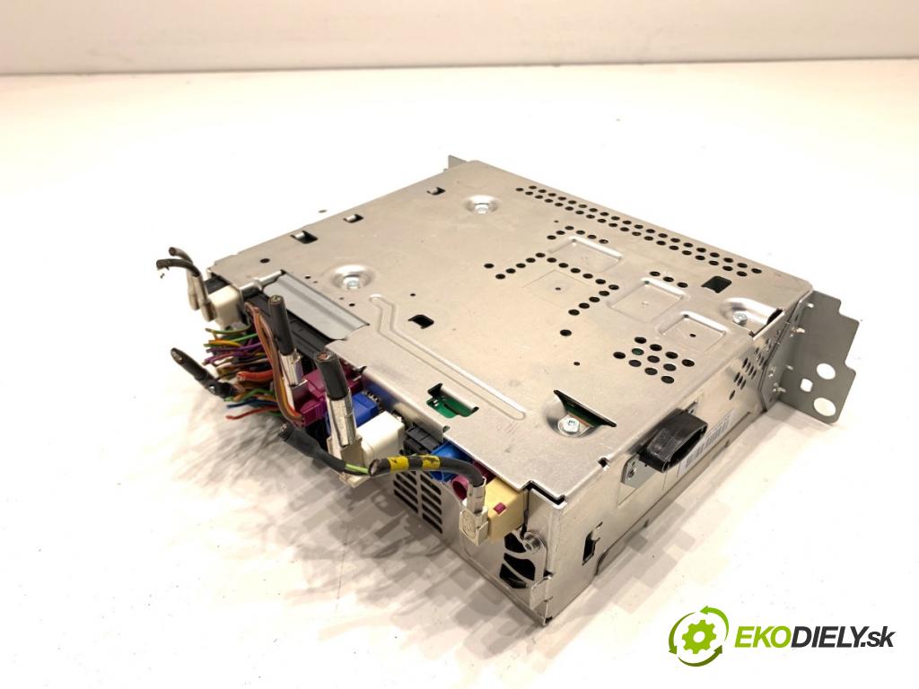 BMW F48 SUV 2017 110 kW sDrive 18 d 1995 RADIO Navigácia 8798035 (Audio zariadenie)