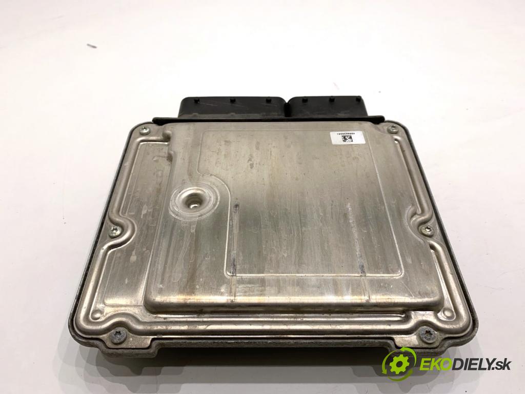 BMW F48 SUV 2017 110 kW sDrive 18 d 1995 řídící jednotka motora 8470176 (Řídicí jednotka)