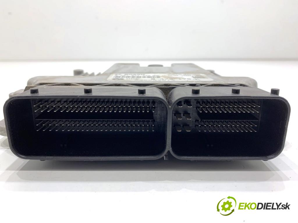 BMW F48 SUV 2017 110 kW sDrive 18 d 1995 riadiaca jednotka Motor 8470176 (Riadiaca jednotka)