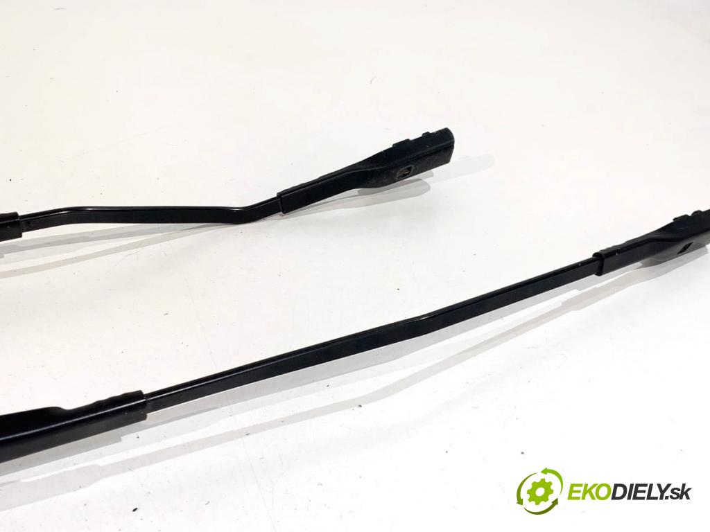 BMW F48 SUV 2017 110 kW sDrive 18 d 1995 Rameno stierače predný