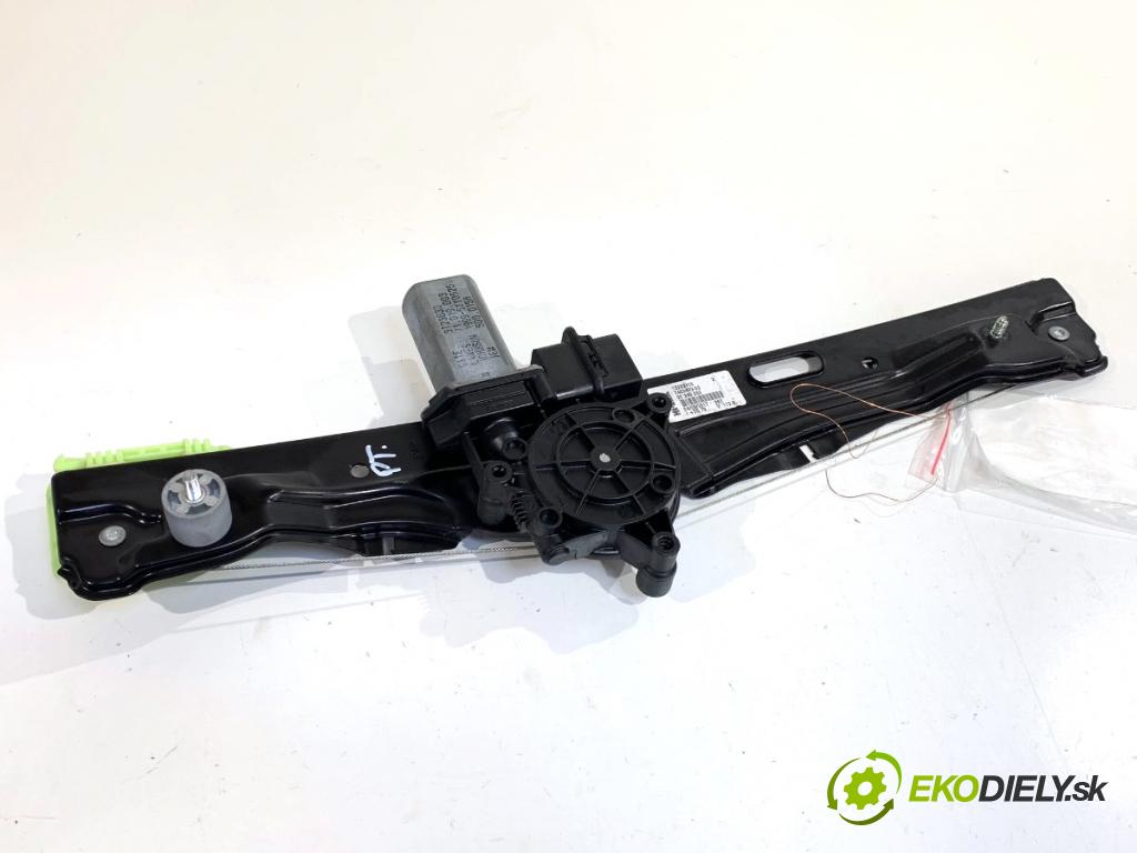 BMW F48 SUV 2017 110 kW sDrive 18 d 1995 mechanismus okna pravý zadní část 7463492