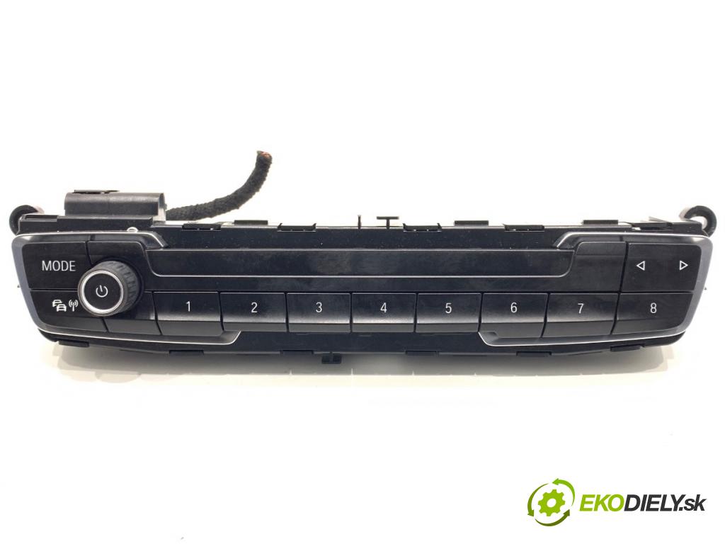 BMW F48 SUV 2017 110 kW sDrive 18 d 1995 Panel ovládaní radia 9371457 (Páčky pod volantem)