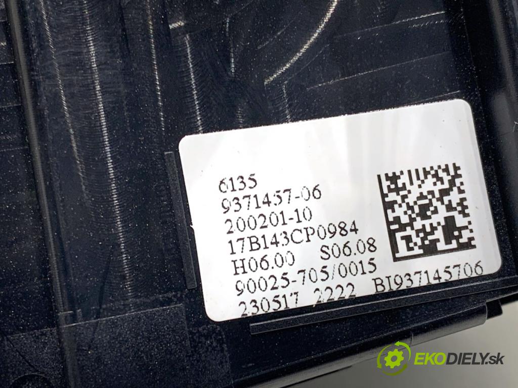 BMW F48 SUV 2017 110 kW sDrive 18 d 1995 Panel ovládania radia 9371457 (Prepínacie páčky pod volantom)