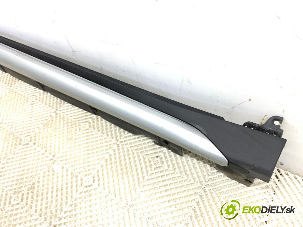 BMW F48 SUV 2017 110 kW sDrive 18 d 1995 lišta prahová pravý 7332328