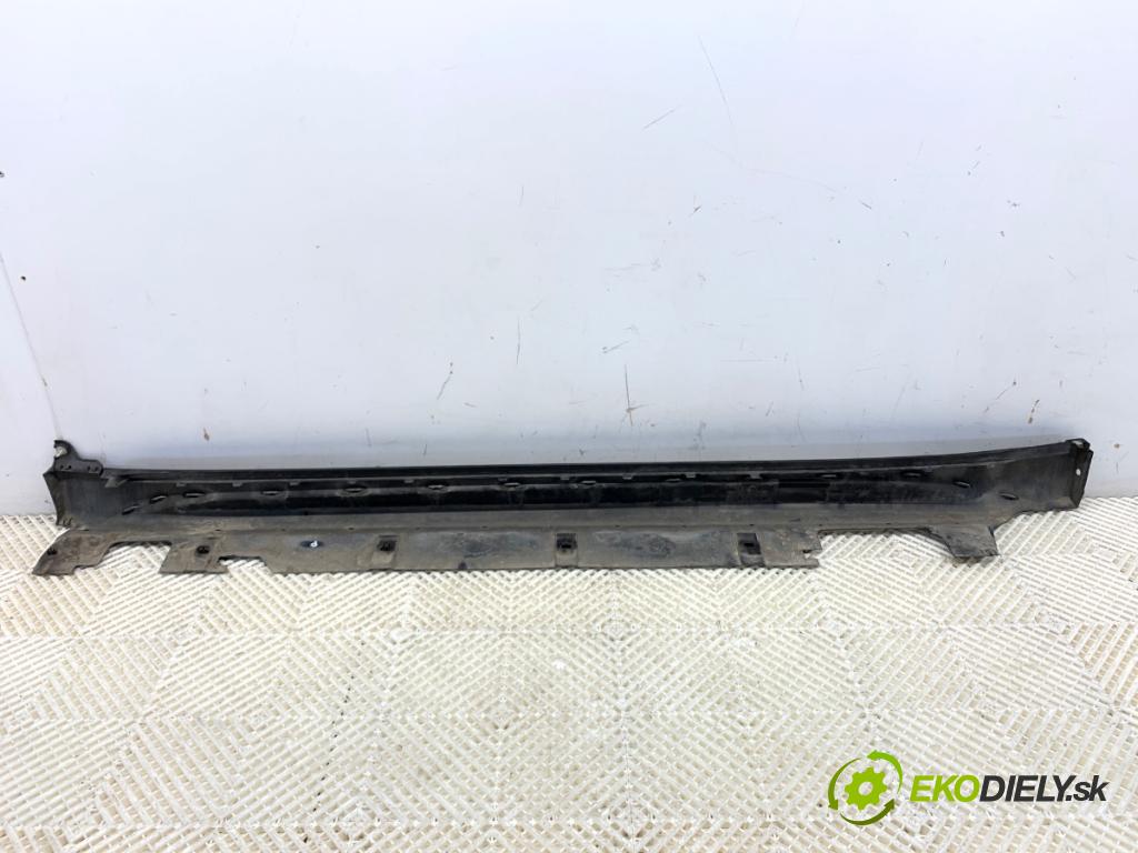 BMW F48 SUV 2017 110 kW sDrive 18 d 1995 lišta prahová pravý 7332328