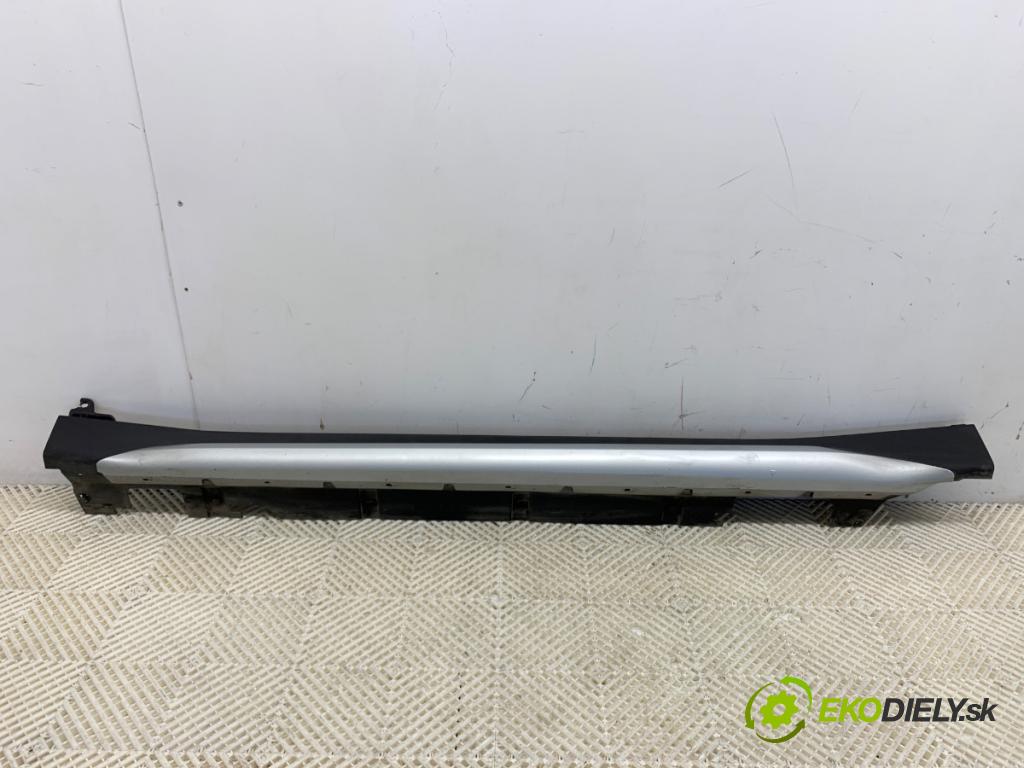 BMW F48 SUV 2017 110 kW sDrive 18 d 1995 lišta prahová levý 7332327