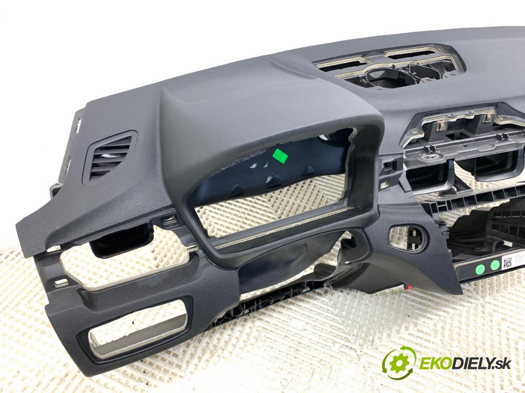 BMW F48 SUV 2017 110 kW sDrive 18 d 1995 palubní doska POLŠTÁŘ: spolujezdce 9332741