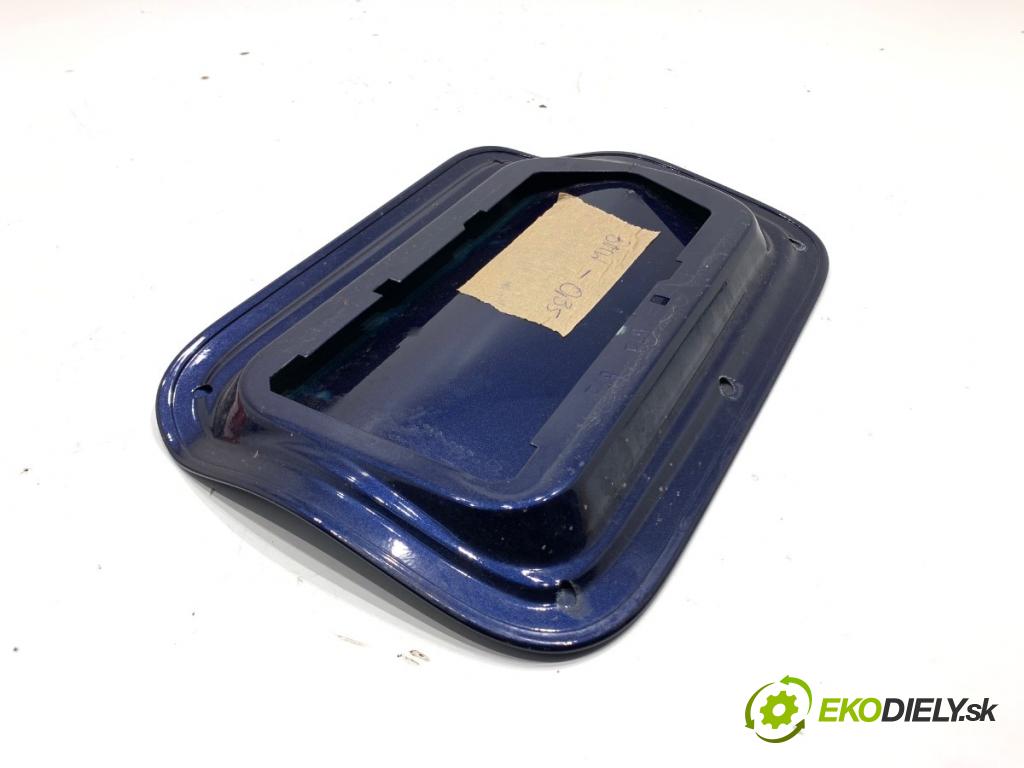 BMW F48 SUV 2017 110 kW sDrive 18 d 1995 Dvierka nádrže paliva  (Kľučka dverí ostatné)