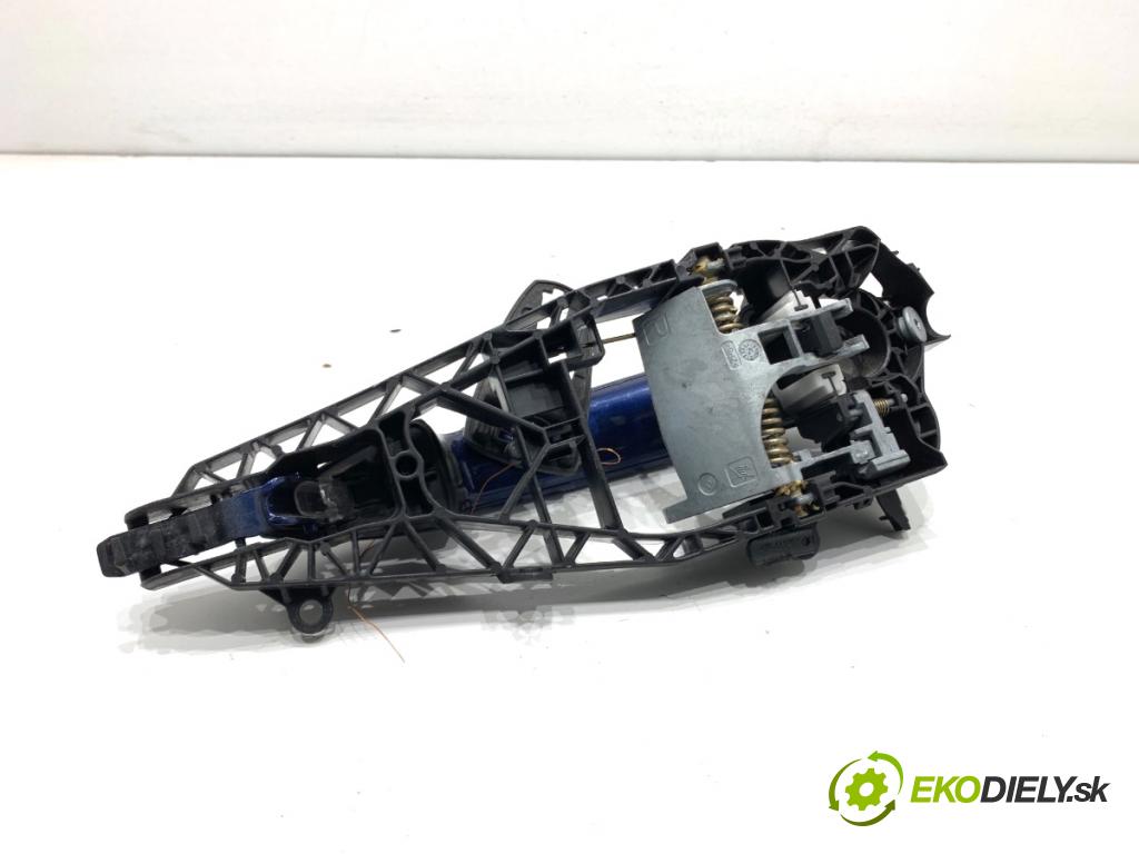 BMW F48 SUV 2017 110 kW sDrive 18 d 1995 Kľučka vonkajšia pravy zad 7401210