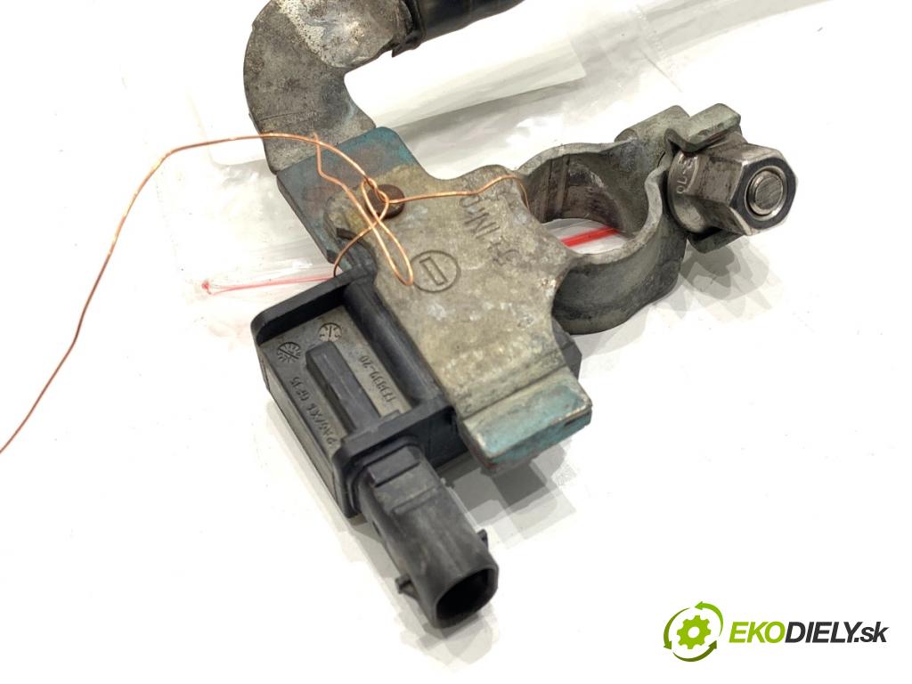 BMW F48 SUV 2017 110 kW sDrive 18 d 1995 svorka MINUS: 6821203