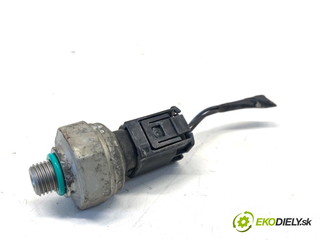 BMW F48 SUV 2017 110 kW sDrive 18 d 1995 snímač klimatizace 9323658 (Snímač klimatizace)