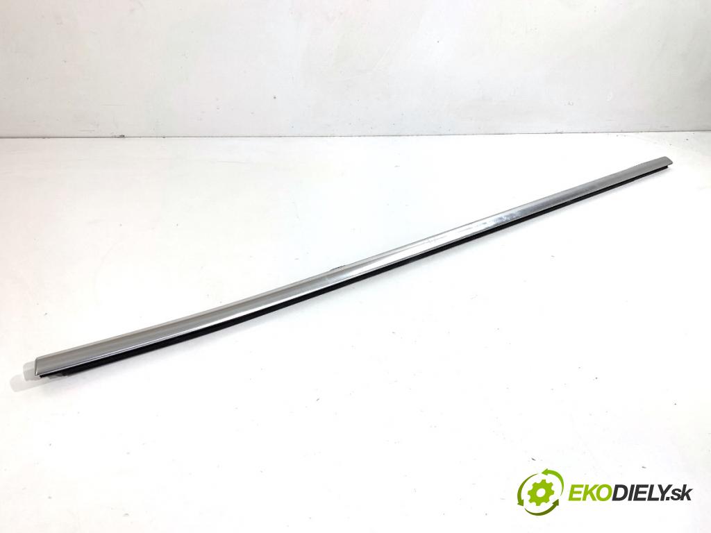 BMW F48 SUV 2017 110 kW sDrive 18 d 1995 lišta Sbírání: zadní část pravý 