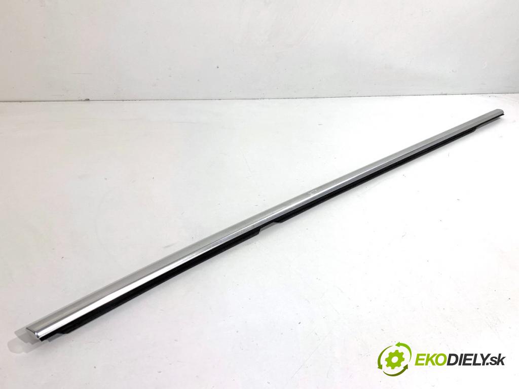 BMW F48 SUV 2017 110 kW sDrive 18 d 1995 lišta Sbírání: zadní část levý 