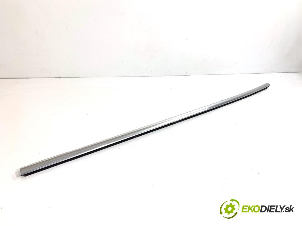 BMW F48 SUV 2017 110 kW sDrive 18 d 1995 lišta Sbírání: zadní část levý