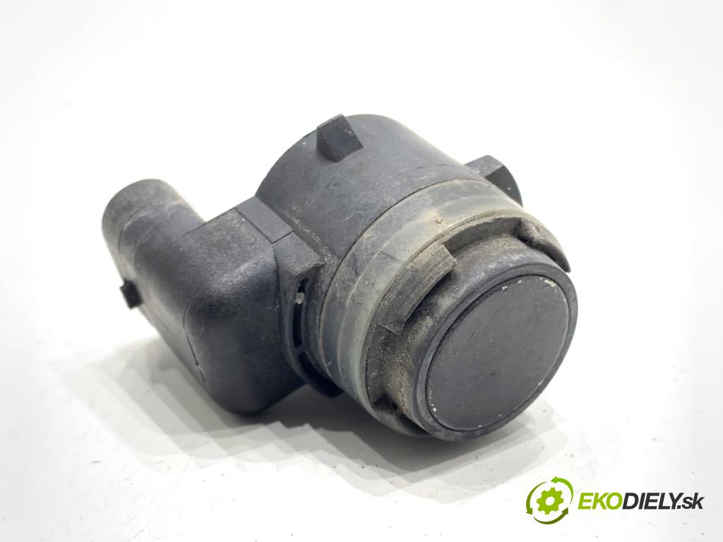 BMW F48 SUV 2017 110 kW sDrive 18 d 1995 Snímač PDC 9274428