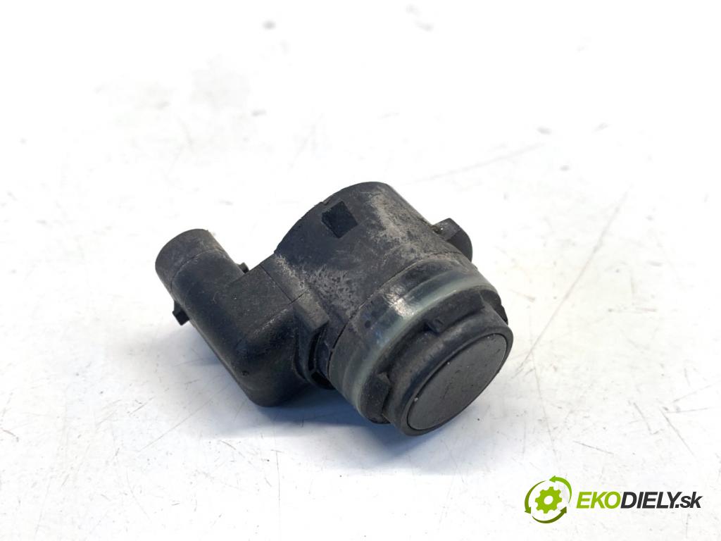 BMW F48 SUV 2017 110 kW sDrive 18 d 1995 Snímač PDC 9274428