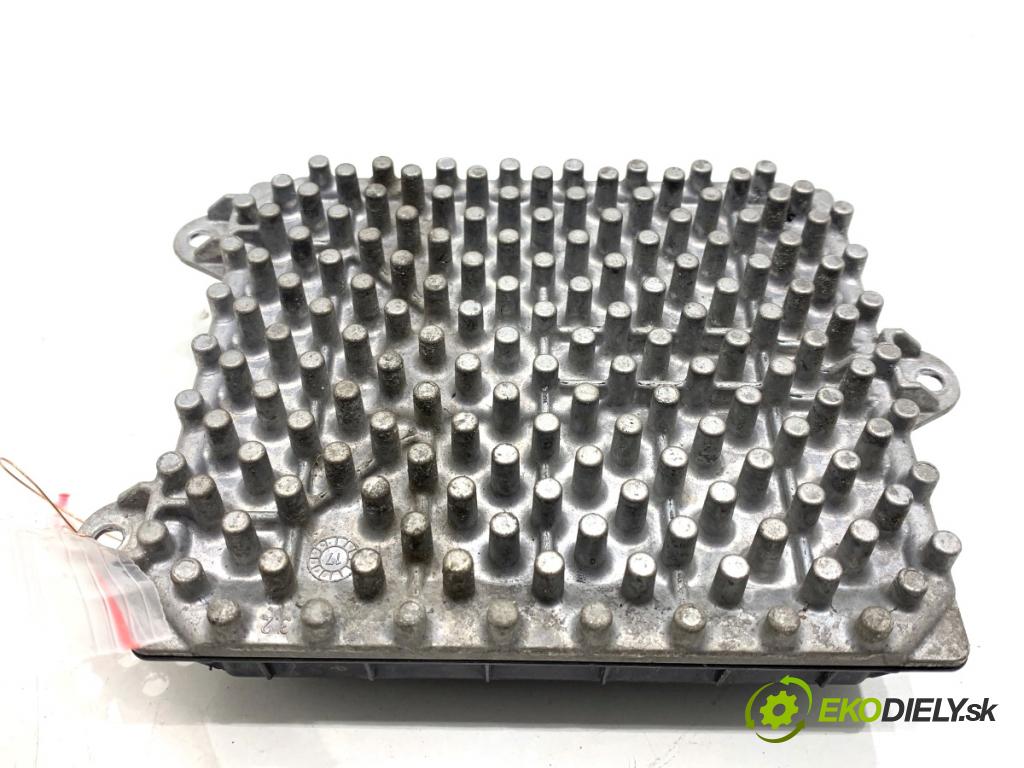 BMW F48 SUV 2017 110 kW sDrive 18 d 1995 Menič LED 7492089