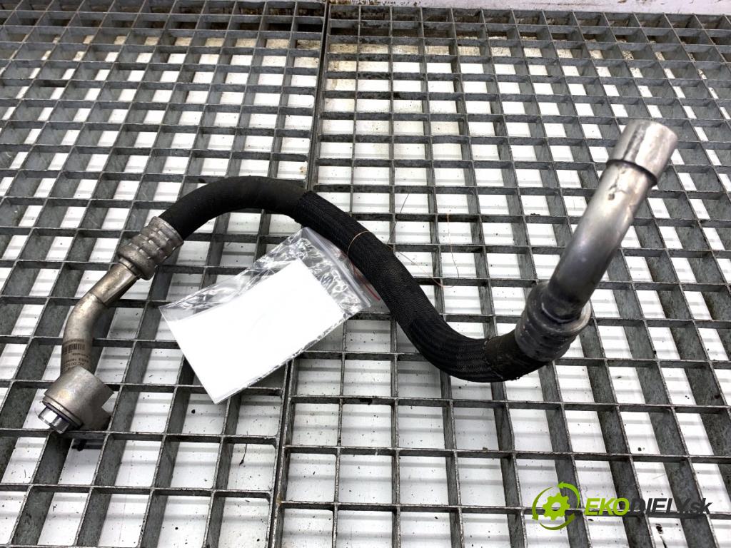 BMW F48 SUV 2017 110 kW sDrive 18 d 1995 rúrka klimatizace 9209723 (Trubka klimatizace)