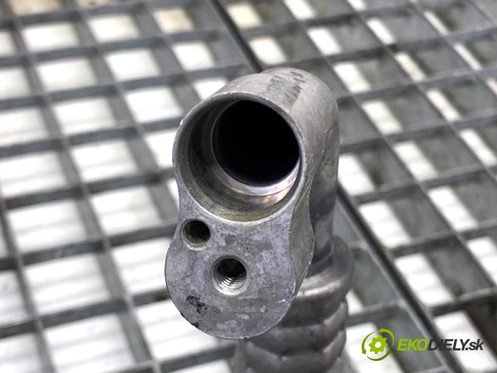 BMW F48 SUV 2017 110 kW sDrive 18 d 1995 rúrka klimatizácie 9209723 (Rúrka klimatizácie)